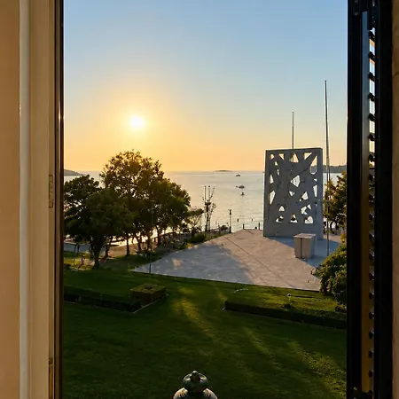 Golden Sunset *